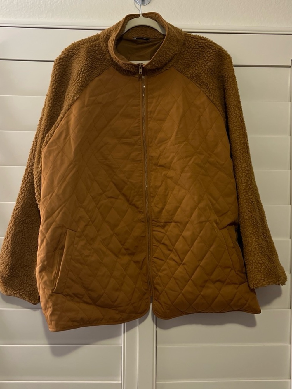 BloomChic Plus Size Fall Quilted Teddy Jacket – Size 5XL/26